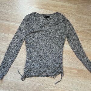 Women's Black and White Patterned Top